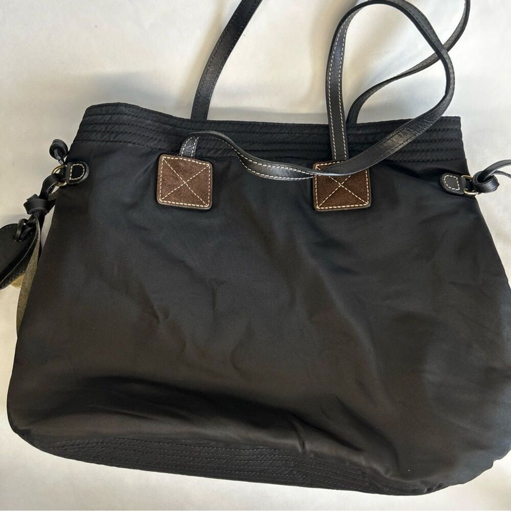 Dooney & Bourke Victoria Black Nylon Leather Trim Pink Interior Shoulder Tote - Picture 2 of 8
